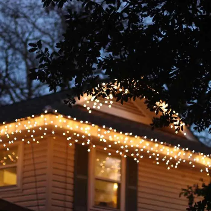 150-bulb Clear Glass Icicle Lights, Green Wire