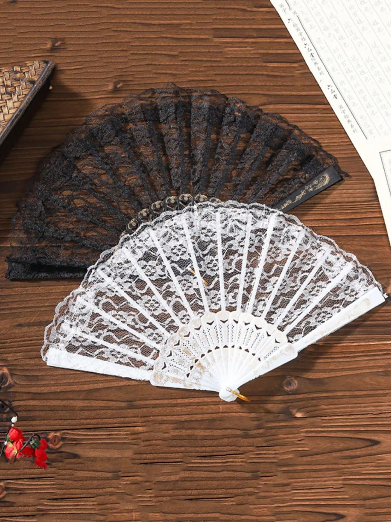 1pc Feather Fan, Ostrich Feather Folding Fan For Dance Performance And Photoshoots, European-Style Palace Fan For Tea Parties, Bridal Hand Fan, Lolita Decorative Fan