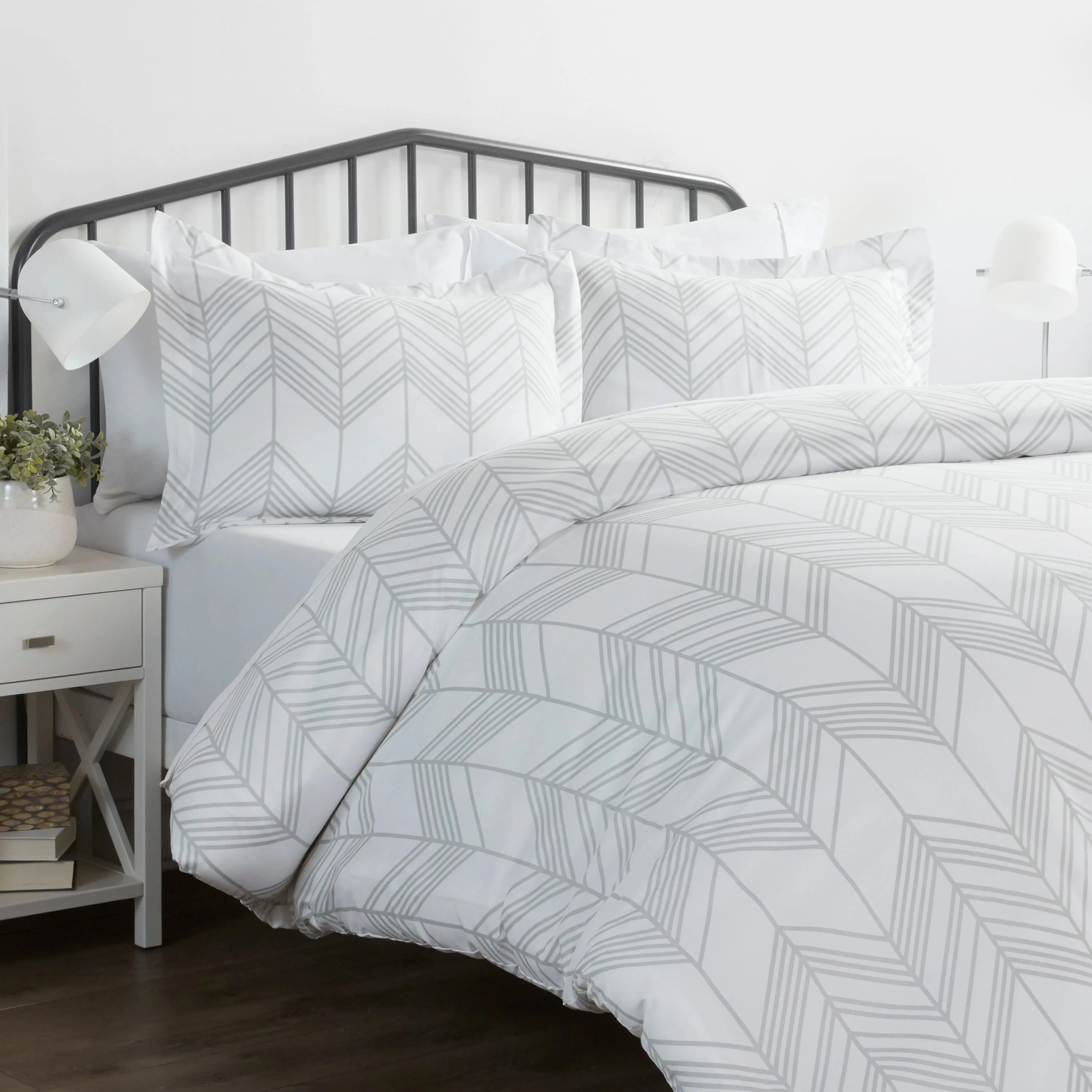 Alps Chevron Pattern 3-Piece Duvet Cover Set