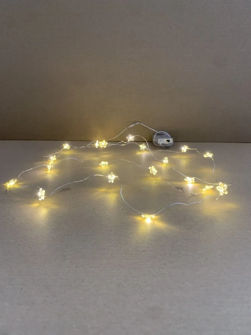 Battery Operated Flower String Lights on Copper Wire - Warm White