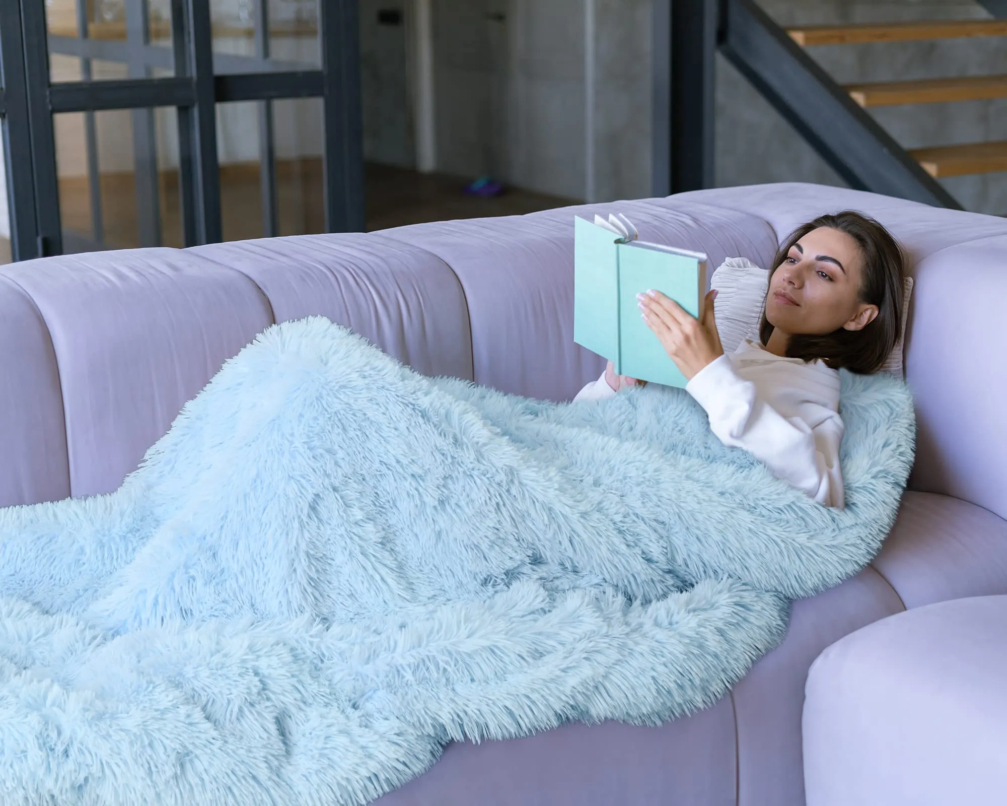 BENRON Light Blue Throw Blankets, Super Soft Shaggy Fuzzy Sherpa Blankets, Cozy Warm Lightweight Fluffy Faux Fur Blankets for Bed Couch Sofa Photo Props Home Decor, Washable 60"x80"