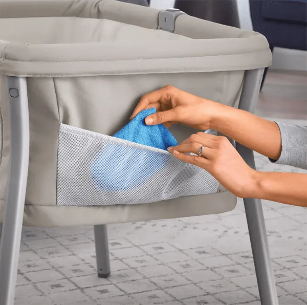 Chicco - LullaGo Portable Bassinet