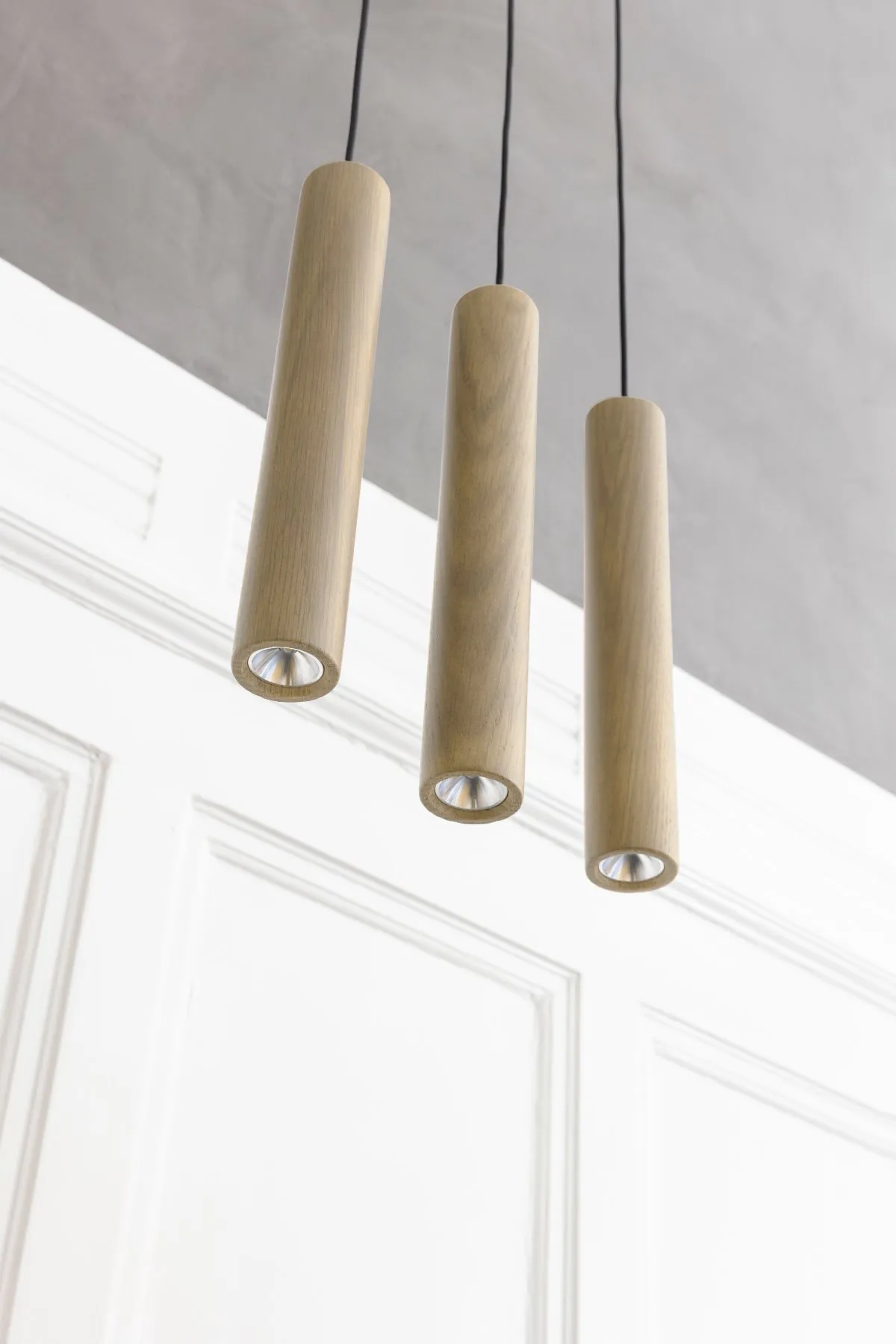 CHIMES Oak LED Pendant Light