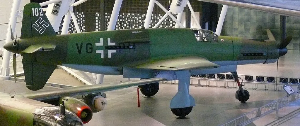 Dornier Do 335 Pfeil 1945, 1:72 Scale Model