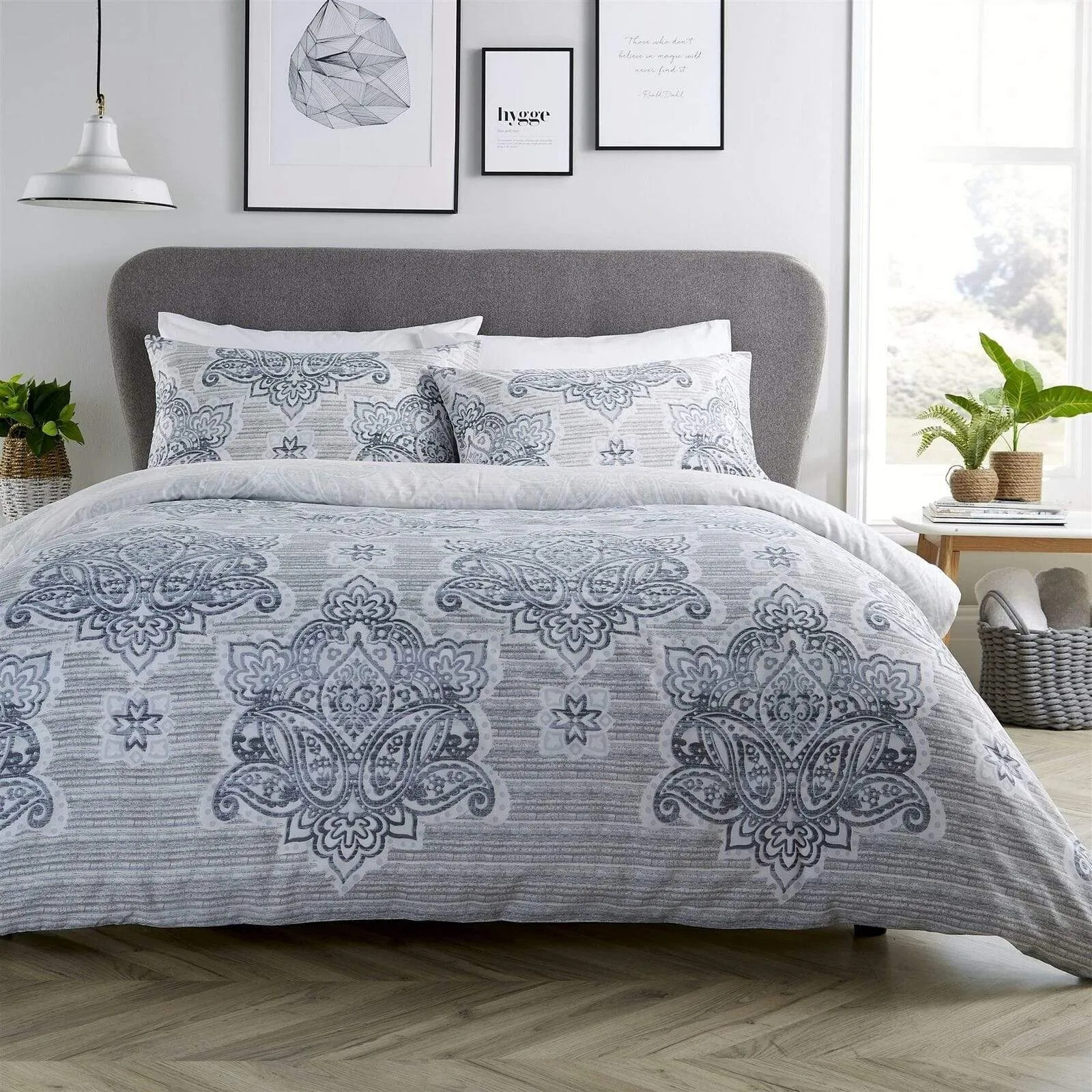 Empire Reversible Luxurious Cotton Rich Duvet Set with Vibrant Designs for Single Double and King Bed Sizes by OLIVIA ROCCO