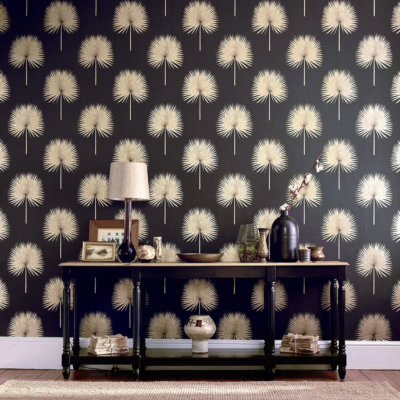 Fan Palm Charcoal/Gold Wallpaper