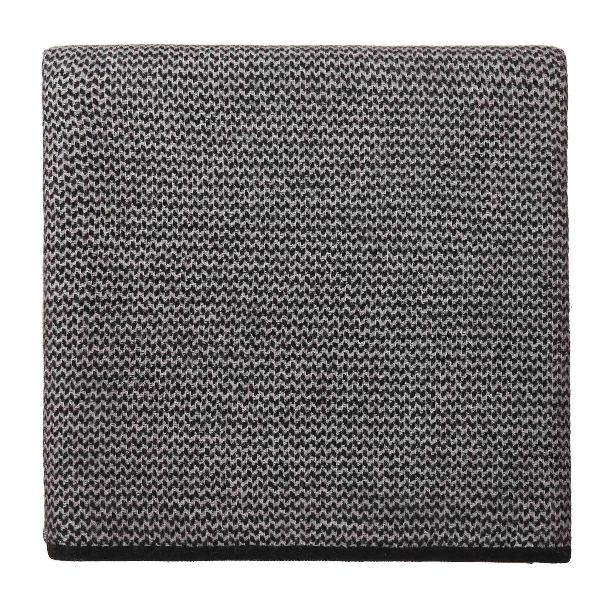 Foligno Cashmere Blanket [Black/Cream]