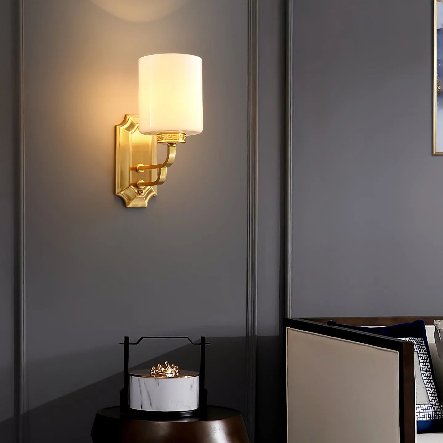 Hamilton Wall Lamp