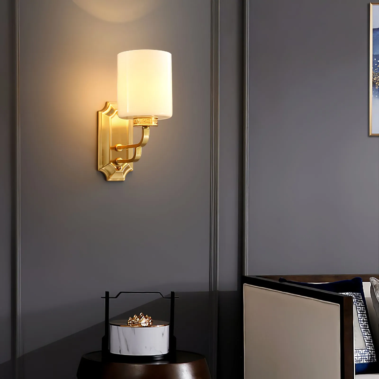 Hamilton Wall Lamp