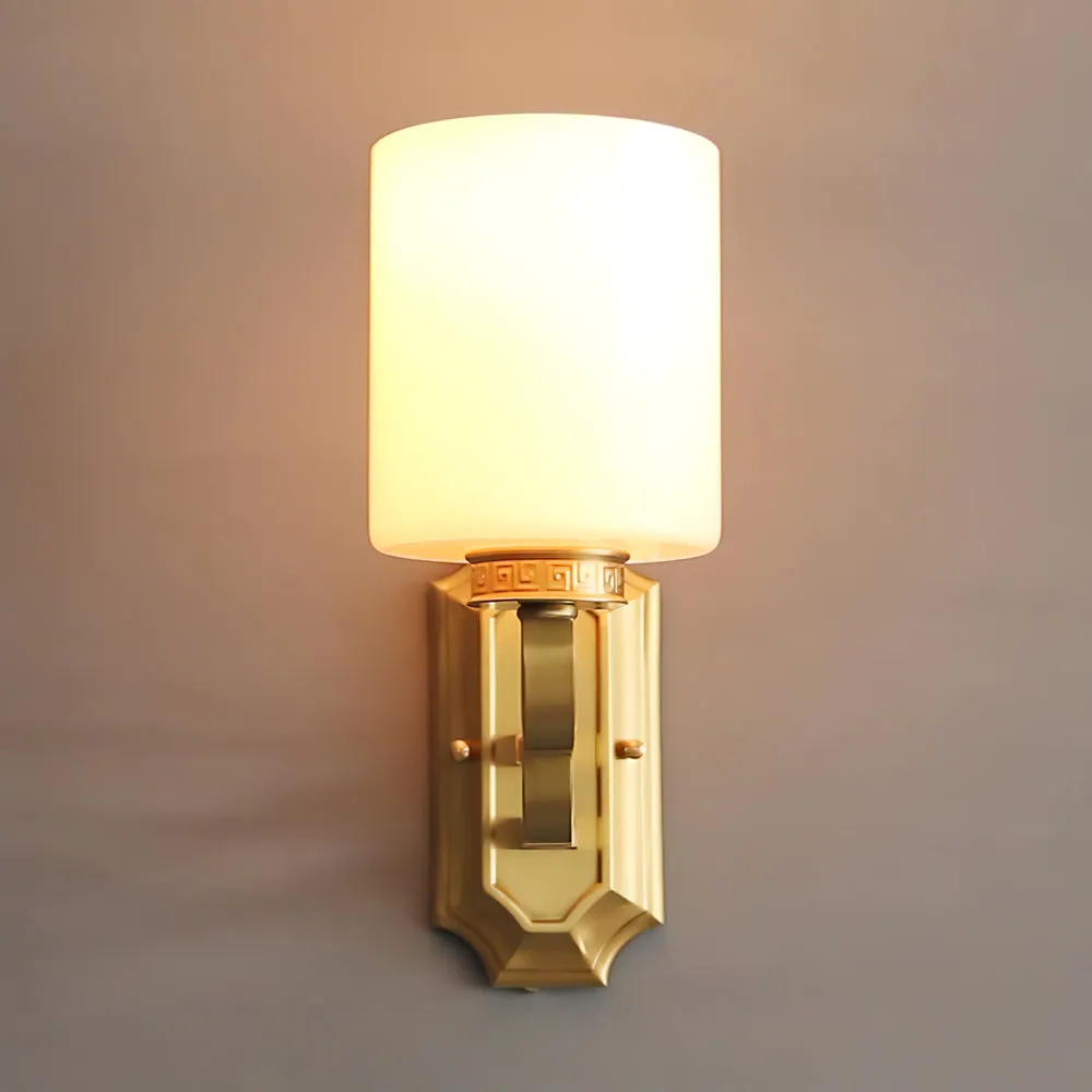 Hamilton Wall Lamp