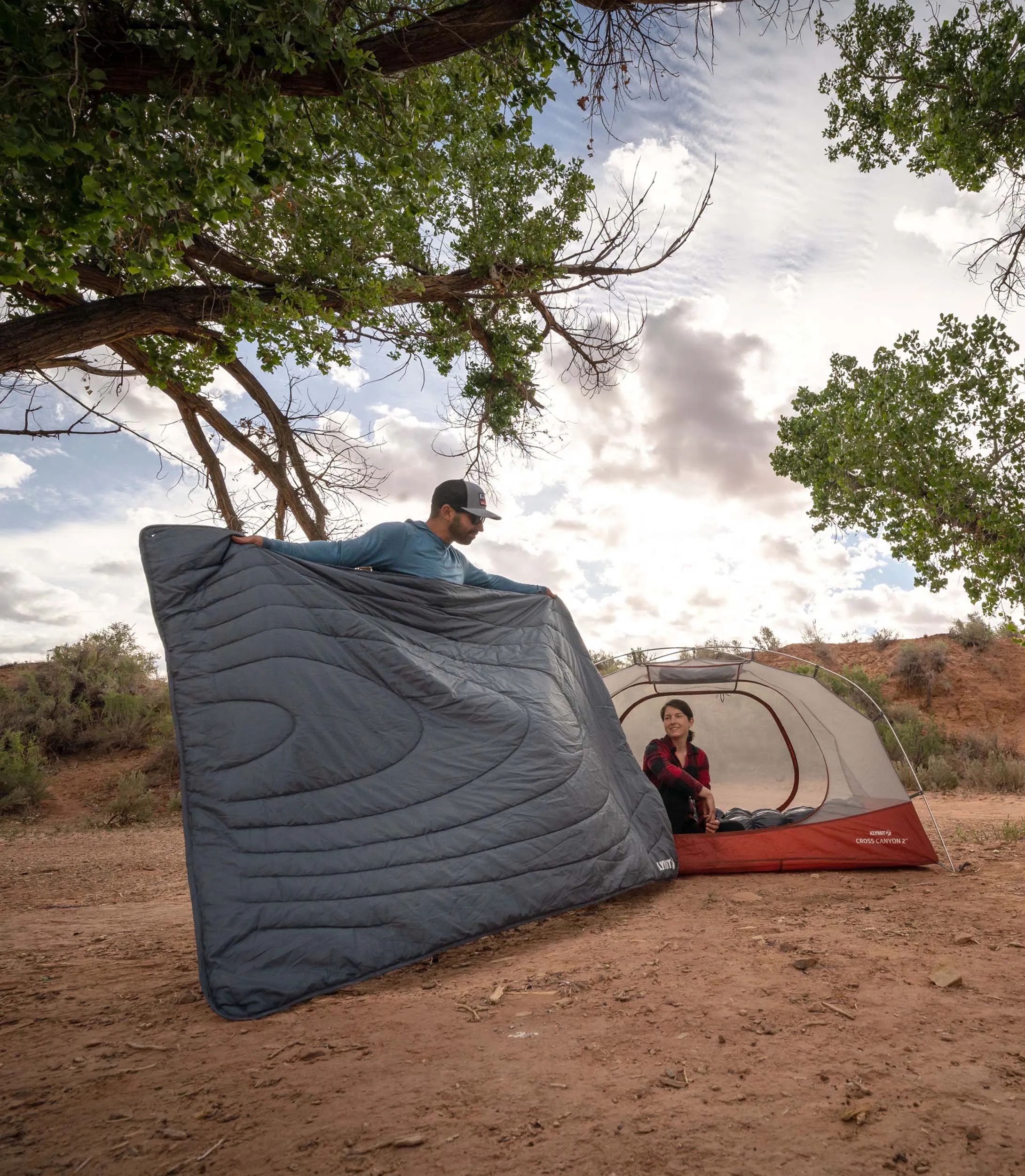 Horizon Travel Blanket