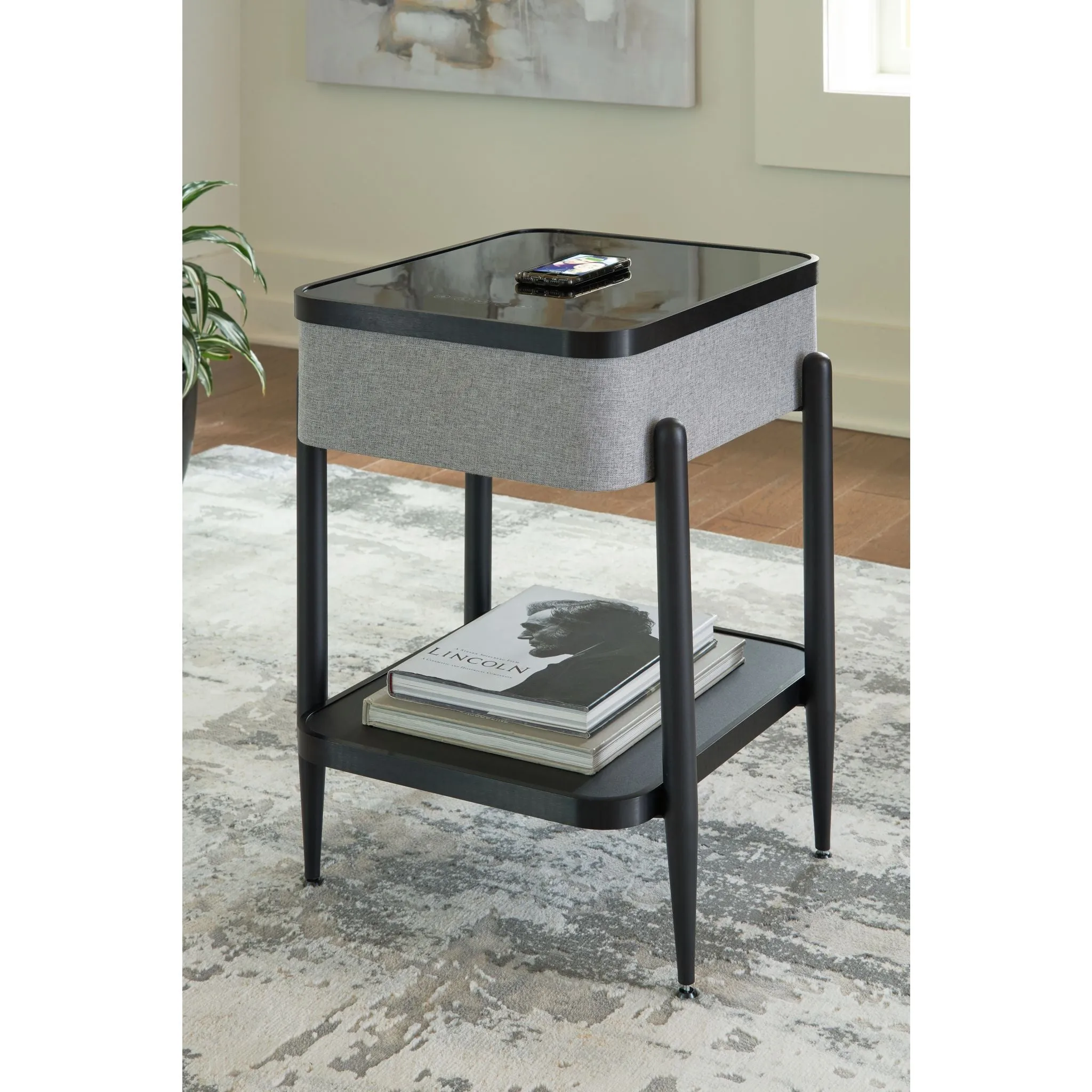 Jorvalee Accent Table - Gray/Black