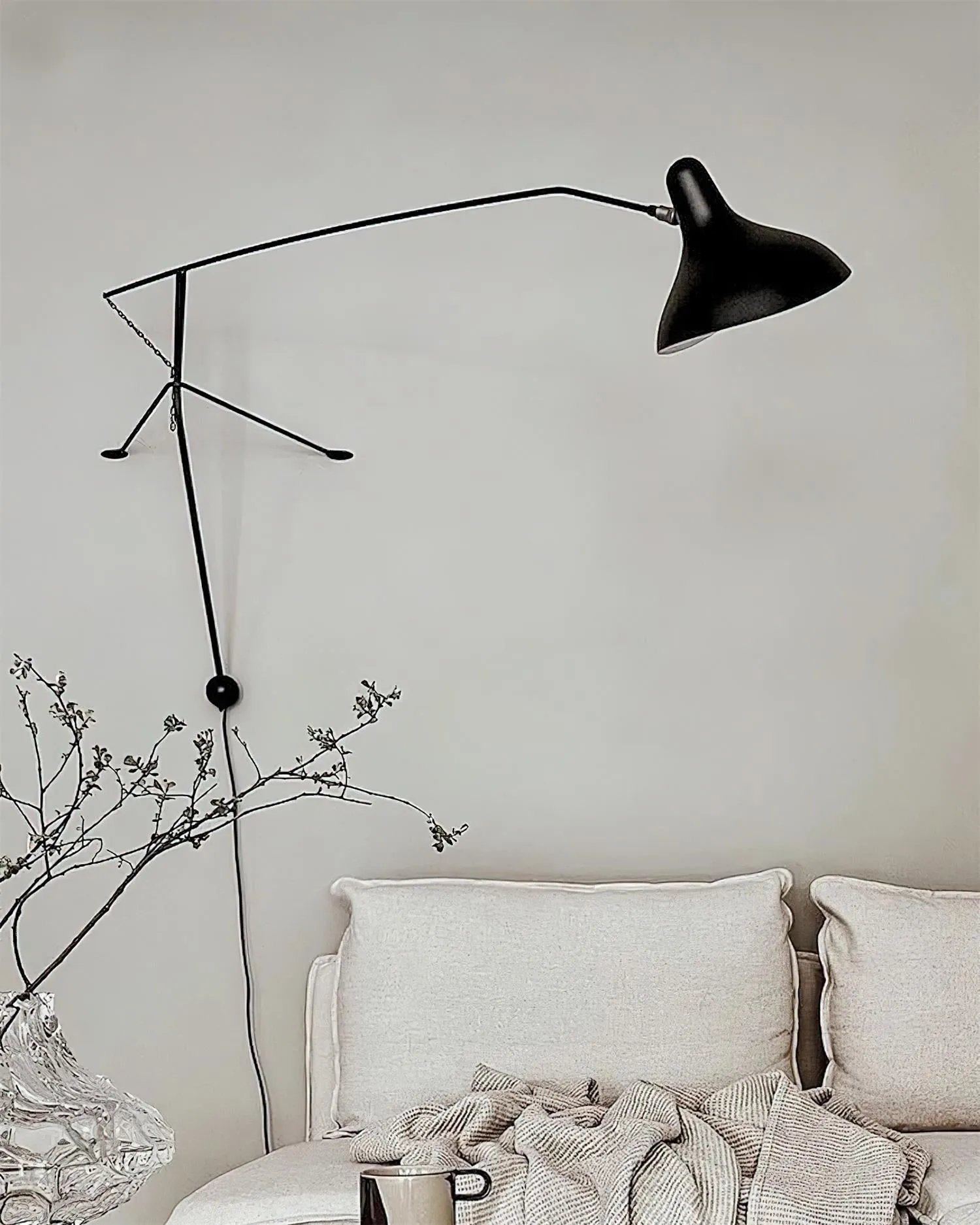 Mantis Black Wall Lamp