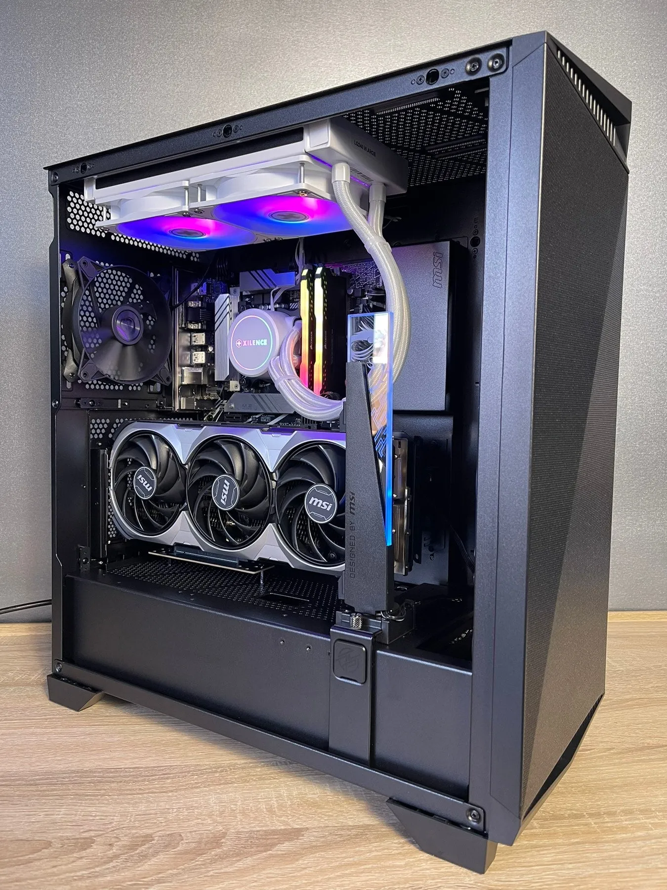 MSI PC Case MPG Gungnir 300P Airflow