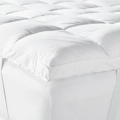 New - King Ultra Loft Down Alternative Mattress Topper - Casaluna