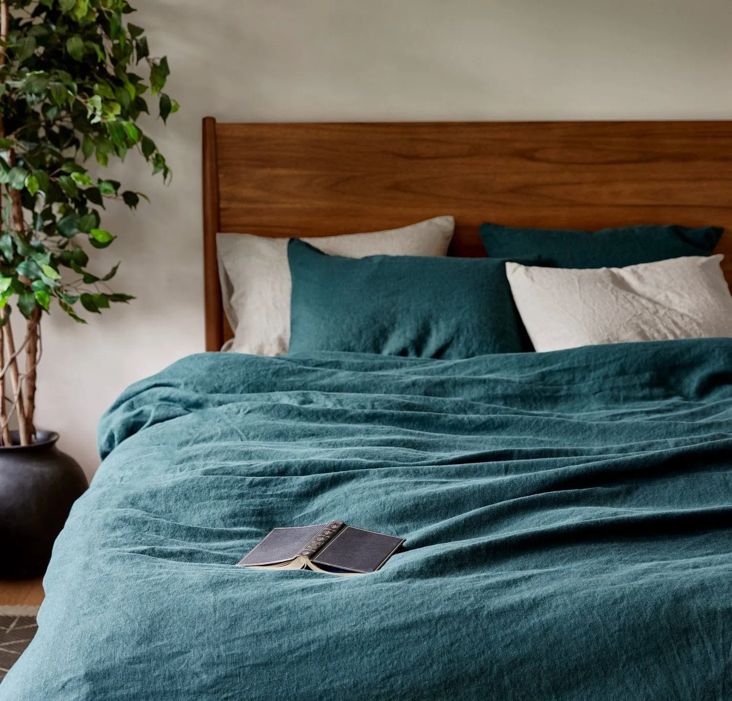 Orkney Linen Duvet Cover (Ready to Ship)