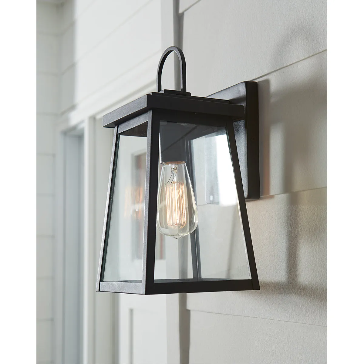 Sea Gull Lighting Founders Medium 1-Light Outdoor Wall Lantern