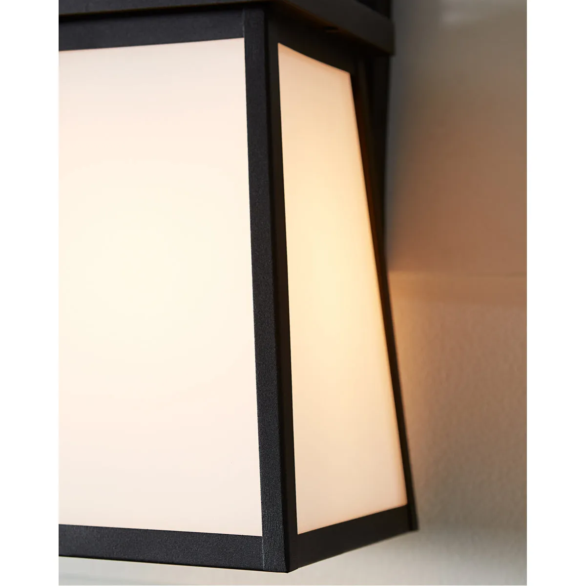 Sea Gull Lighting Founders Medium 1-Light Outdoor Wall Lantern