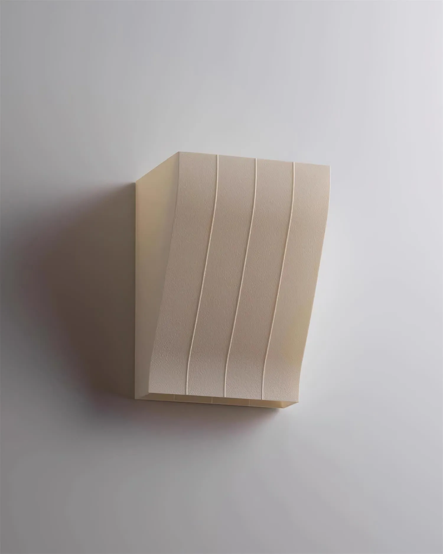 Serra Wall Lamp