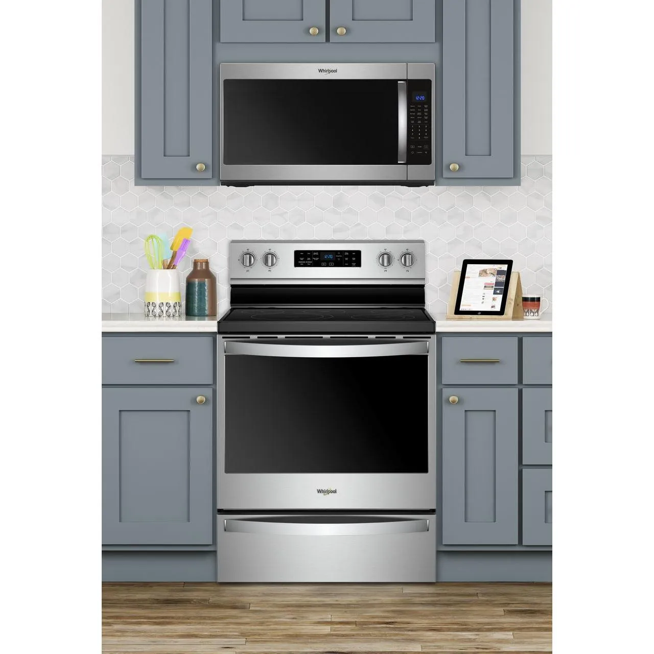 Whirlpool 30-inch Freestanding Electric Range with Frozen Bake™ Technology YWFE775H0HZ